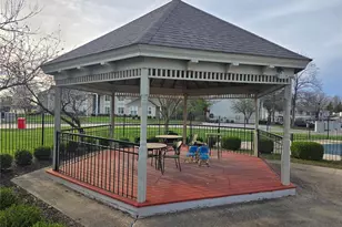 1005 Sugar Creek Ct, Saint Peters, MO 63376 - Photo 22