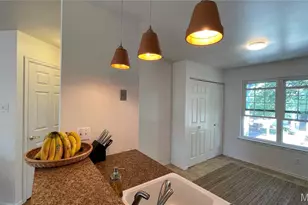 1005 Sugar Creek Ct, Saint Peters, MO 63376 - Photo 10