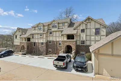 2303 Yosemite Park Ct Court #C, Maryland Heights, MO 63043 - Photo 4