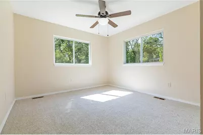 1209 Woodcrest Lane, Hazelwood, MO 63042 - Photo 14