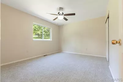 1209 Woodcrest Lane, Hazelwood, MO 63042 - Photo 16