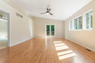 1209 Woodcrest Ln, Hazelwood, MO 63042 - Photo 6