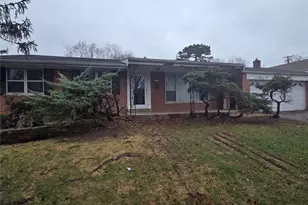 867 Greenshire Ct, Saint Louis, MO 63130 - Photo 2