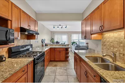 11934 Autumn Lakes Drive, Maryland Heights, MO 63043 - Photo 10