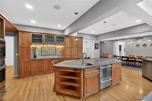 57 Log Cabin Dr, Ladue, MO 63124 - Photo 16
