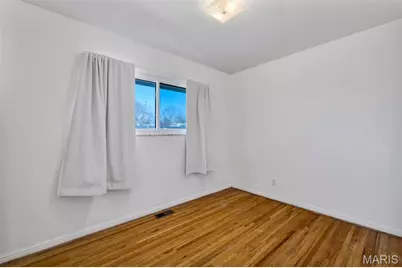 10508 Scotland Drive, Saint Louis, MO 63114 - Photo 24