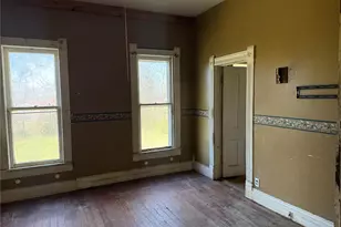 718 E Main St, Richland, MO 65556 - Photo 14