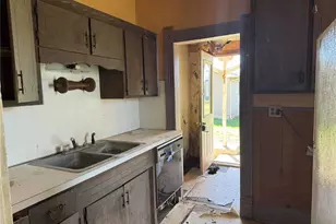 718 E Main St, Richland, MO 65556 - Photo 8