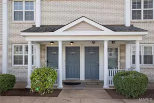 9102 Eager Rd, Brentwood, MO 63144 - Photo 2