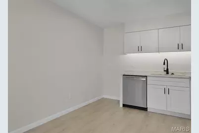 7507 Triwoods Drive #H, Shrewsbury, MO 63119 - Photo 14