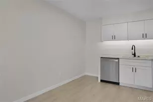 7507 Triwoods Dr, Shrewsbury, MO 63119 - Photo 14