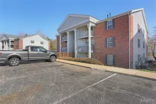 7507 Triwoods Dr, Shrewsbury, MO 63119 - Photo 2