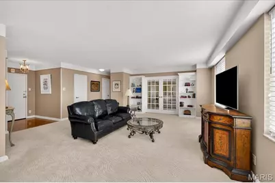 900 S Hanley Road #6C, Clayton, MO 63105 - Photo 4