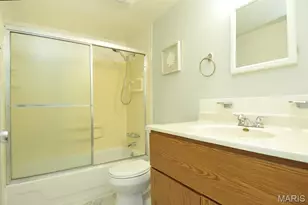 1190 Calley Dr, Saint Louis, MO 63125 - Photo 18