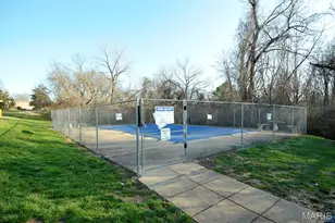 1190 Calley Dr, Saint Louis, MO 63125 - Photo 32