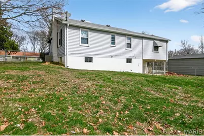 5208 Roberta Drive, High Ridge, MO 63049 - Photo 18