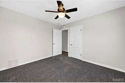 5208 Roberta Drive, High Ridge, MO 63049 - Photo 10