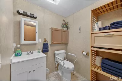 19661 Clover Road, Lebanon, MO 65536 - Photo 12