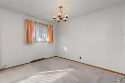 10556 Crecelius Drive, Saint Louis, MO 63123 - Photo 8