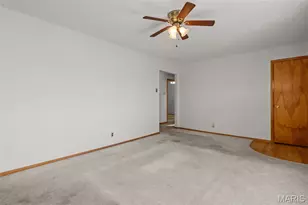 10556 Crecelius Dr, Saint Louis, MO 63123 - Photo 6