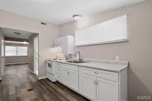 7809 Ellington Dr, Saint Louis, MO 63121 - Photo 22