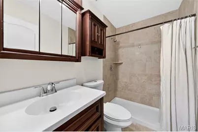 2933 Emerald Bend Court, Saint Louis, MO 63129 - Photo 16