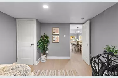 3221 Suncrest Avenue, Saint Louis, MO 63114 - Photo 14