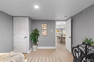 3221 Suncrest Ave, Saint Louis, MO 63114 - Photo 14