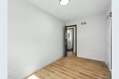 4254 Stambaugh Court, Saint Louis, MO 63134 - Photo 10
