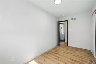 4254 Stambaugh Ct, Saint Louis, MO 63134 - Photo 10