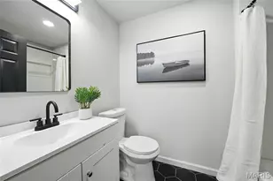 4254 Stambaugh Ct, Saint Louis, MO 63134 - Photo 16