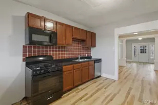 3322 N Hanley Rd, Saint Louis, MO 63121 - Photo 14