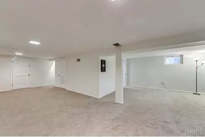 9932 Heatherton Drive, Saint Louis, MO 63123 - Photo 32