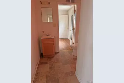 567 N Lakeshore Drive, Bismarck, MO 63624 - Photo 2