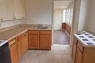 567 N Lakeshore Dr, Bismarck, MO 63624 - Photo 6