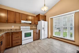 3011 Plum Creek Dr, Saint Peters, MO 63303 - Photo 4