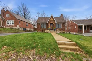 8016 Wynwood Dr, Saint Louis, MO 63123 - Photo 4