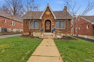 8016 Wynwood Dr, Saint Louis, MO 63123 - Photo 2