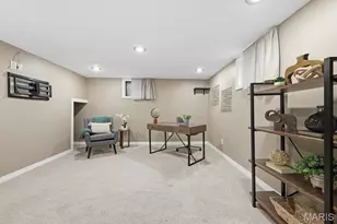 8016 Wynwood Dr, Saint Louis, MO 63123 - Photo 36