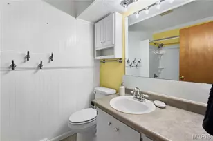 1923 Donna Cir, Lebanon, MO 65536 - Photo 10