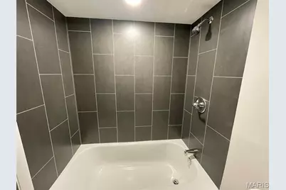 26 Castle Drive, Florissant, MO 63034 - Photo 18