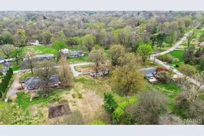 26 Castle Drive, Florissant, MO 63034 - Photo 40