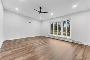 26 Castle Dr, Florissant, MO 63034 - Photo 8