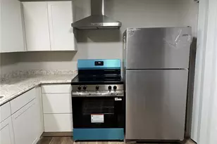 406 Maiden Ln, Cuba, MO 65453 - Photo 4