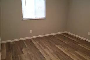 11148 Linnell Dr, Saint Louis, MO 63136 - Photo 8