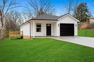 45 E Oak St, Saint Clair, MO 63077 - Photo 2