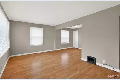 1128 Grenshaw Drive, Saint Louis, MO 63137 - Photo 8