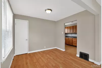 1128 Grenshaw Drive, Saint Louis, MO 63137 - Photo 10