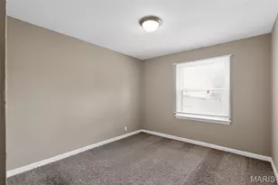 1128 Grenshaw Dr, Saint Louis, MO 63137 - Photo 16