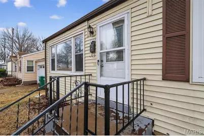 1128 Grenshaw Drive, Saint Louis, MO 63137 - Photo 4